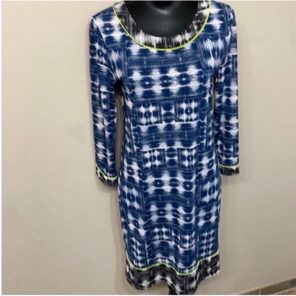 BCBGMaxAzria Women’s Blue and White Patterned 3/4  Sleeve Mini Dress S